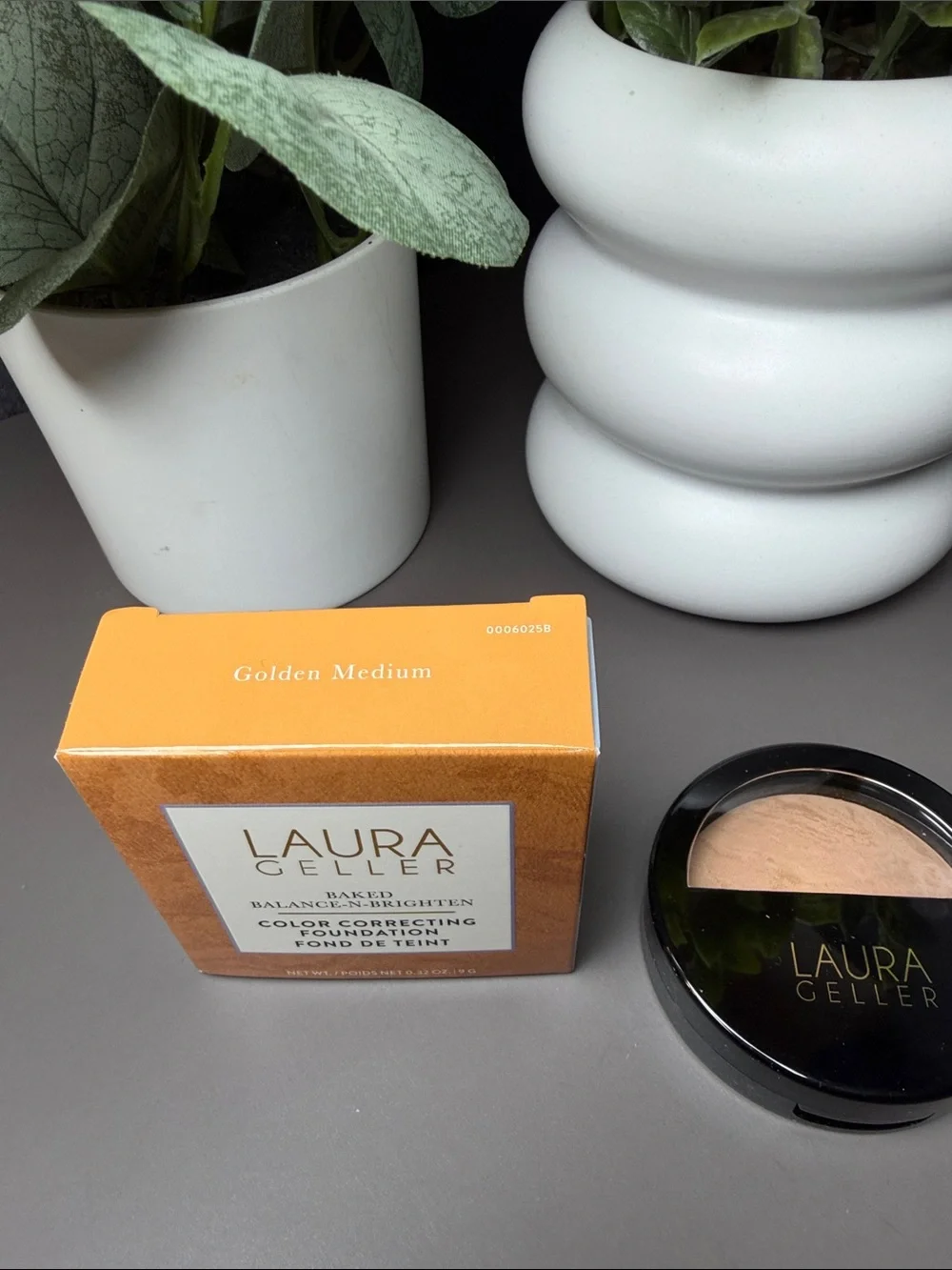 Laura Geller Color Correcting Baked Foundation - Warm Beige